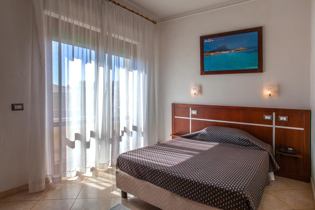 Hotel La Terrazza Cagliari Room photo