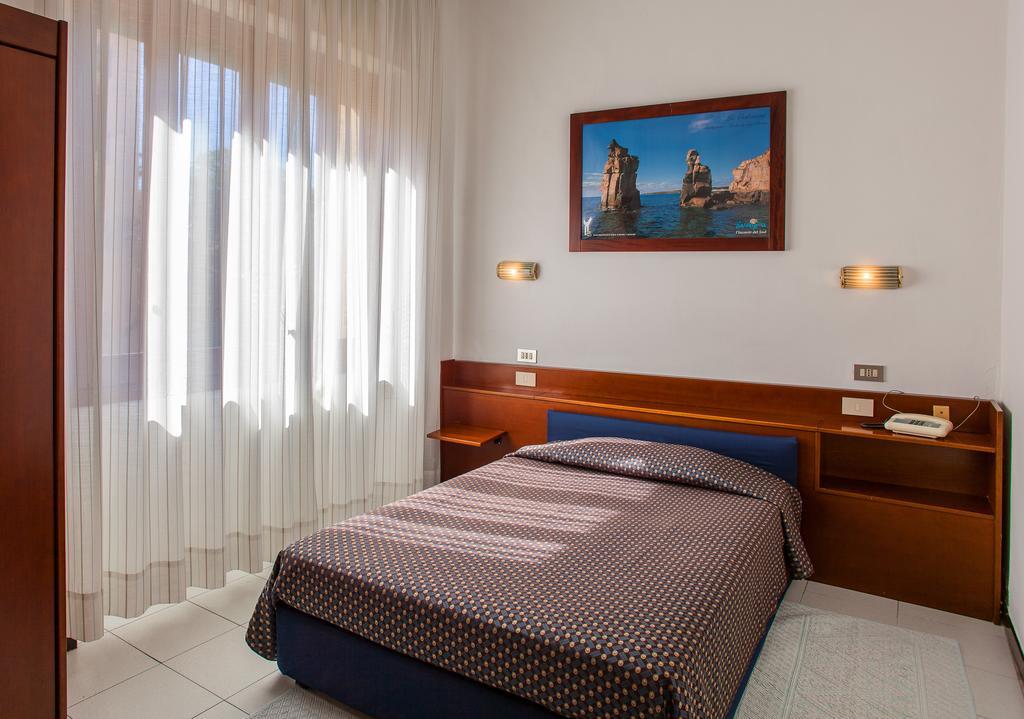 Hotel La Terrazza Cagliari Room photo