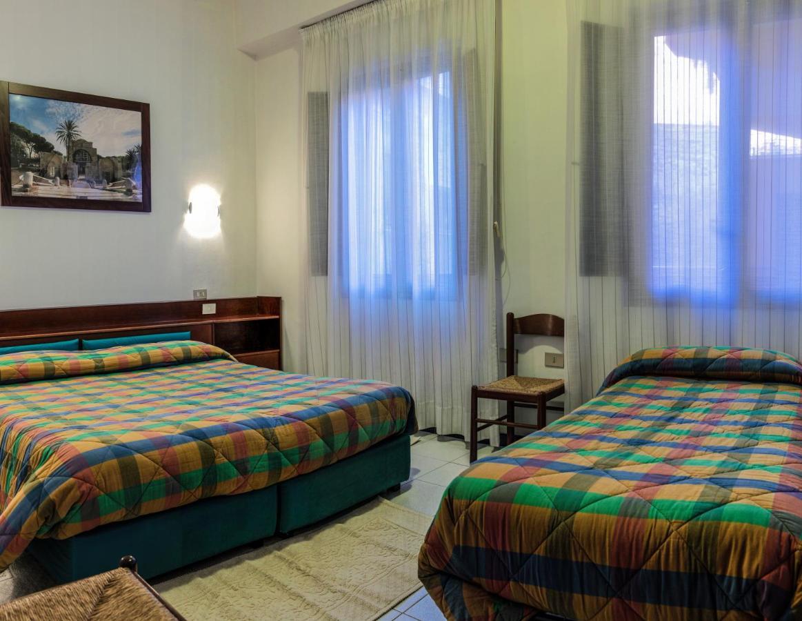 Hotel La Terrazza Cagliari Room photo